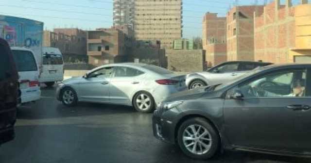حادث تصادم 3 سيارات على الطريق الدائرى ببشتيل وزحام مرورى