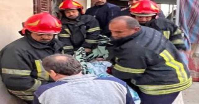 إنقاذ طفل علقت قدمه داخل مصعد فى الإسماعيلية