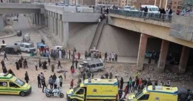 شهود عيان يكشفون سبب سقوط ميكروباص من أعلى الطريق الدائرى فى الجيزة
