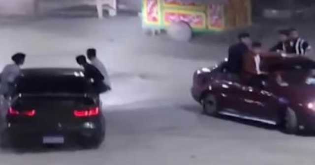 ضبط المتهمين بالاستعراض بسيارات بموكب زفاف فى أسيوط