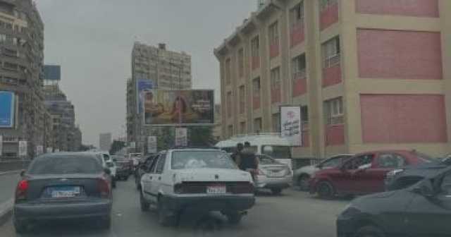 زحام مرورى بسبب حادث تصادم 5 سيارات أعلى الطريق الدائري بمنطقة السلام