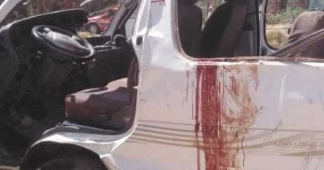 بالأسماء.. إصابة 4 أشخاص فى حادث سيارة ميكروباص بالطريق الزراعى بأسوان
