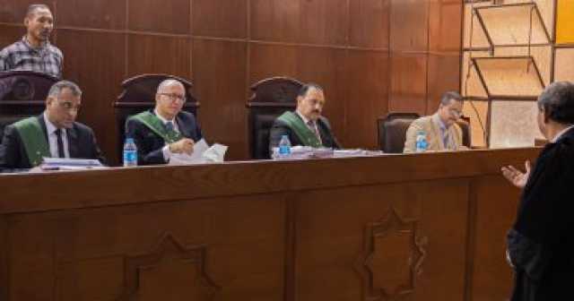 السجن المشدد 10 سنوات لعامل ونجله بتهمة الشروع فى قتل شخص بسوهاج