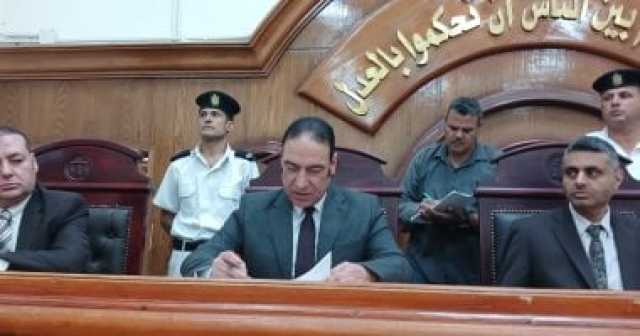 المشدد 10 سنوات والعزل من الوظيفة للمتهمين فى حادث قطارى الشرقية