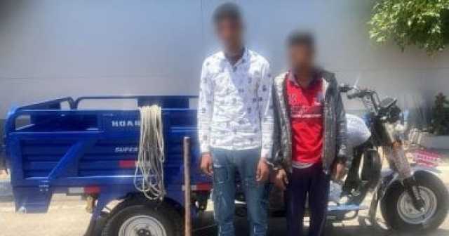 الداخلية تضبط المتهمين بسحب شخص حاول التعدي على طالب.. فيديو