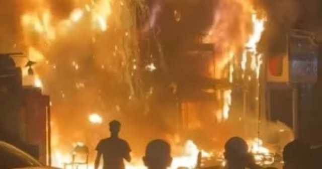 المباحث تستمع لأقوال شهود العيان لكشف ملابسات حريق مطعم بمصر الجديدة