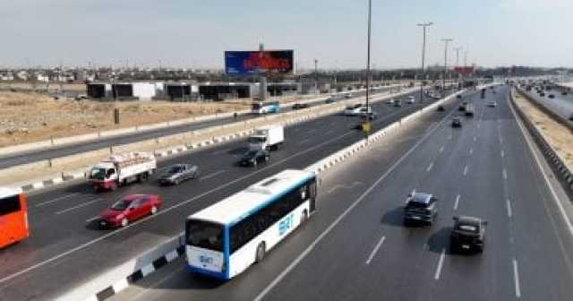الداخلية توضح ملابسات فيديو سير سيارات بحارة الأتوبيس الترددي