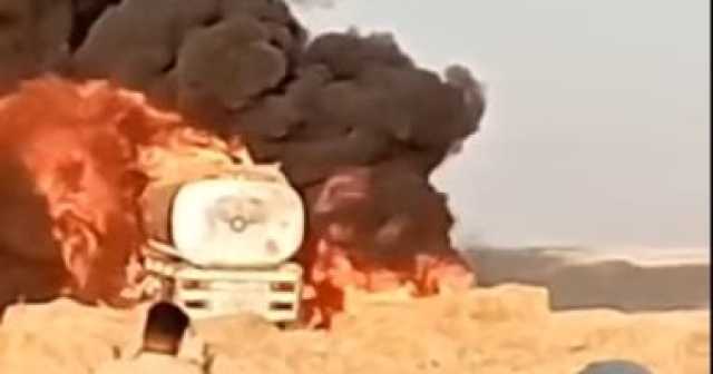 المعاينة تكشف تفاصيل مصرع 3 أشخاص فى حريق سيارة مواد بترولية بطريق الواحات.. صور