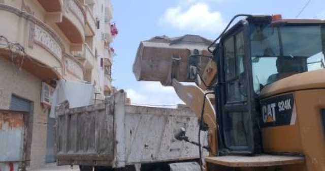 أمن الإسكندرية يستجيب لشكاوي المواطنين من تجميع مخلفات بدائرة قسم العامرية أول