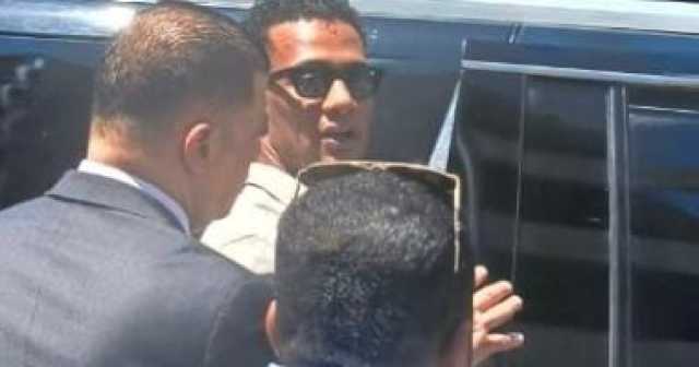محمد رمضان يغادر المحكمة بعد إنهاء التصالح فى واقعة تعدى نجله على طفل.. صور