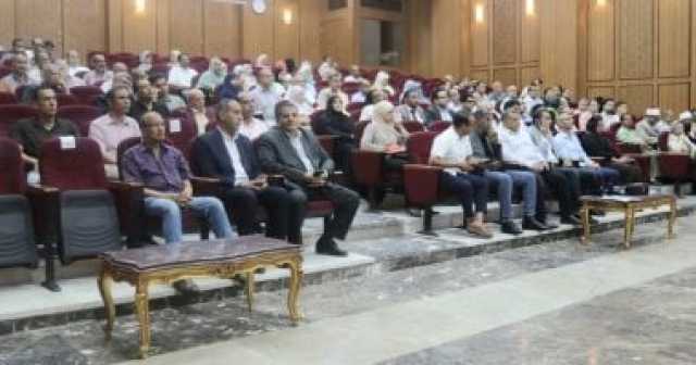 محافظ جنوب سيناء يوجه بتعزيز آليات المتابعة وتفعيل منظومة المراسلات الإلكترونية