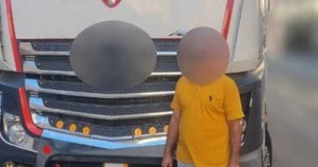 المرور تضبط سائق سيارة نقل ثقيل يعرض حياة المواطنين للخطر.. فيديو