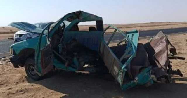 إصابة 4 أشخاص فى حادث تصادم سيارتين على الصحراوى الغربى بأسوان.. صور
