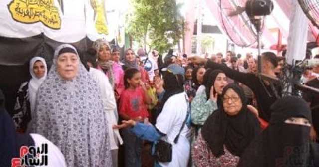 طوابير للسيدات أمام لجان انتخابات مجلس الشيوخ بحى الساحل فى القاهرة.. صور