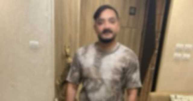 بلوجر يعترف: نشرت فيديوهات خادشة للحياء لشراء ذهب ومخدرات