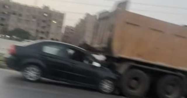 مطاردة فتيات طريق الواحات.. كيف تحمى نفسك من مضايقات الطرق