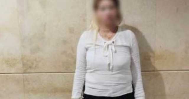 الداخلية: ضبط تيك توكر ترسم على أجساد السيدات بصورة خادشة للحياء