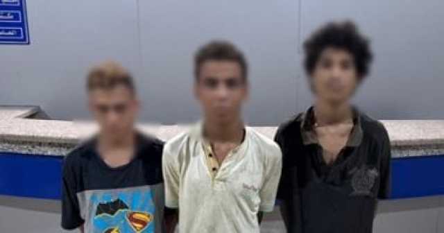 القبض على 3 متهمين بالتعدى بالضرب على شخصين بالأسلحة البيضاء وسرقتهما بالقاهرة