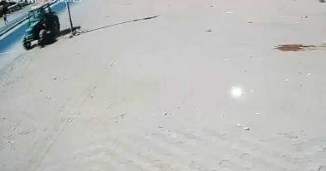 دهس طفلة تحت عجلات جرار زراعي يسير عكس الاتجاه فى الإسماعيلية