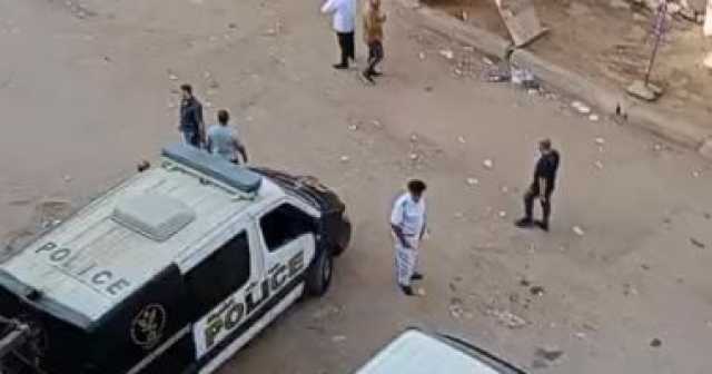 حملات أمنية مكثفة فى المطرية لضبط الخارجين على القانون.. صور