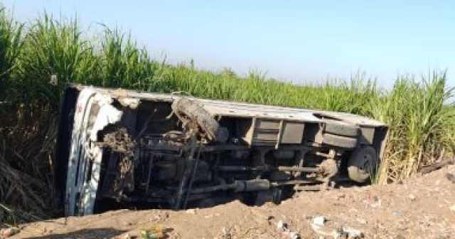 انقلاب أتوبيس عمال لشركة مصر للألومنيوم فى قنا