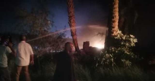 السيطرة على حريق بـ3 منازل بعد اشتعال أشجار النخيل بجوار كوبرى بنجا بسوهاج