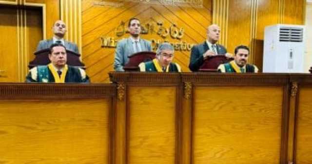 محكمة الجنايات تأمر بضبط صاحب شركة مقاولات تعدى على ابنته بالسادات