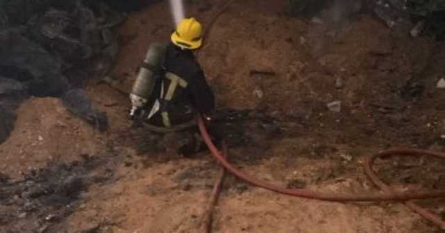 السيطرة على حريق مخزن تكييفات فى التجمع.. صور وفيديو