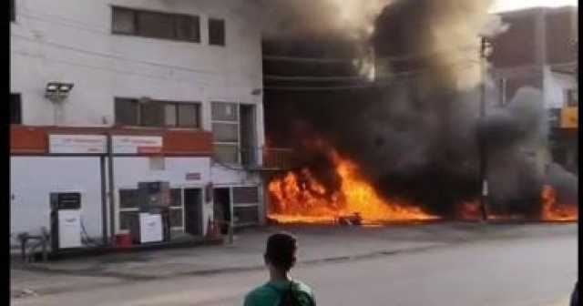 الدفع بـ 6 سيارات إطفاء للسيطرة على حريق بمحطة وقود بالشرقية