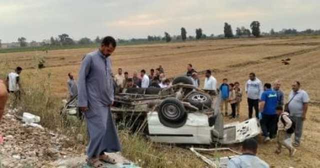 إصابة 8 أشخاص فى حادث انقلاب ميكروباص بطريق كفر الشيخ دسوق.. الأسماء