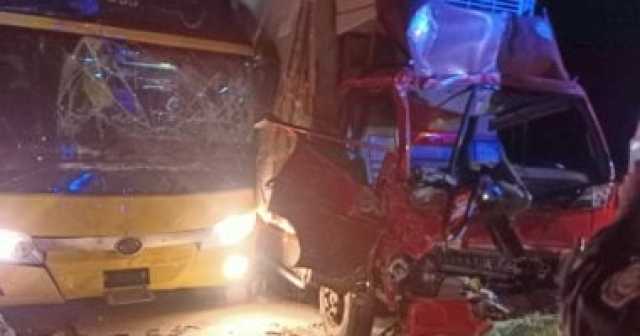 مصرع شخص وإصابة 14 آخرين إثر حادث تصادم أتوبيسين وسياريتين بالسويس