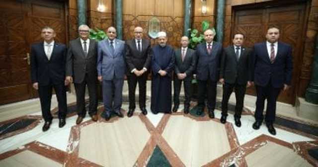 رئيس محكمة النقض يزور فضيلة الإمام الأكبر شيخ الأزهر