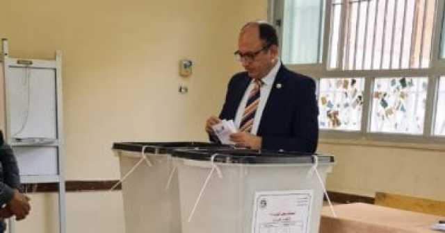 رئيس جامعة حلوان يحث الطلاب والمواطنين على المشاركة فى انتخابات مجلس النواب