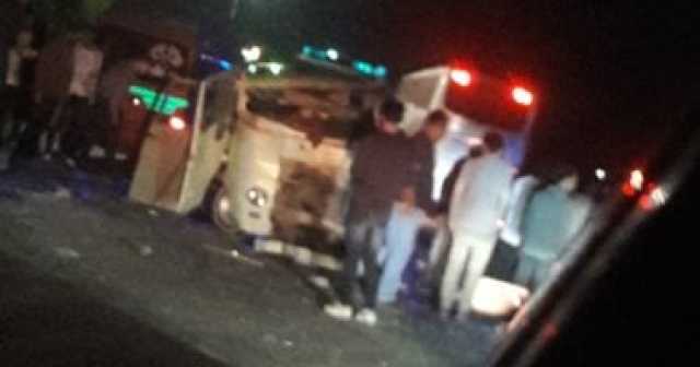 مصرع شخصين وإصابة 9 فى تصادم سيارتين ميكروباص بكفر الشيخ.. صور