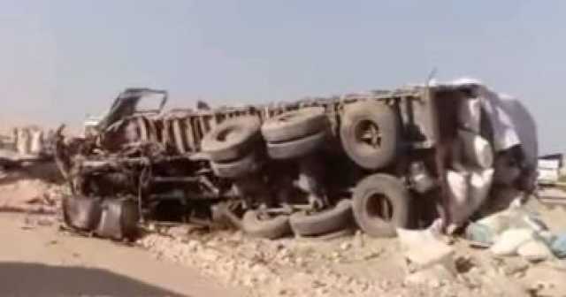 مصرع شخص وإصابة 14 شخصا إثر حادث انقلاب سيارة ربع نقل بالشيخ زايد