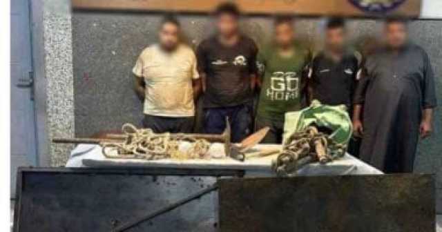 ضبط 5 أشخاص أثناء التنقيب عن الآثار داخل عقار بالمطرية