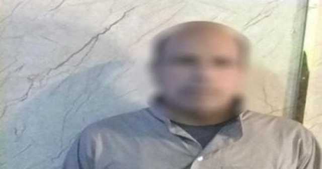 وزارة الداخلية تضبط شخص يوجه الناخبين بمحيط لجان فى بالمنيا