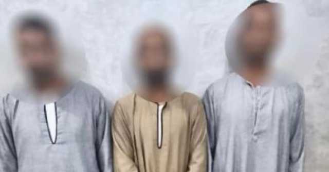 وزارة الداخلية تضبط 3 أشخاص لتوزيعهم أموال بمحيط لجان أرمنت