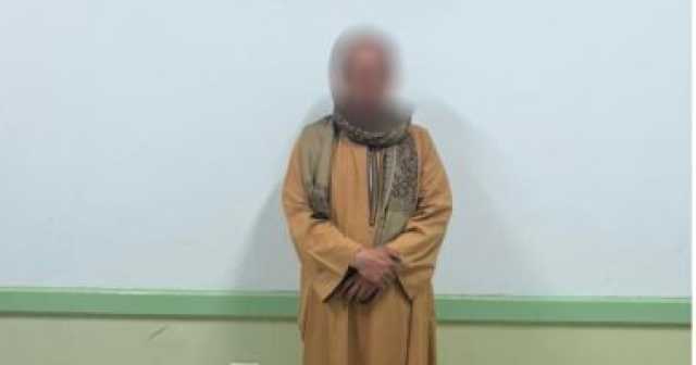 وزارة الداخلية تضبط شخص يوزع أموالًا بمحيط لجان أسيوط