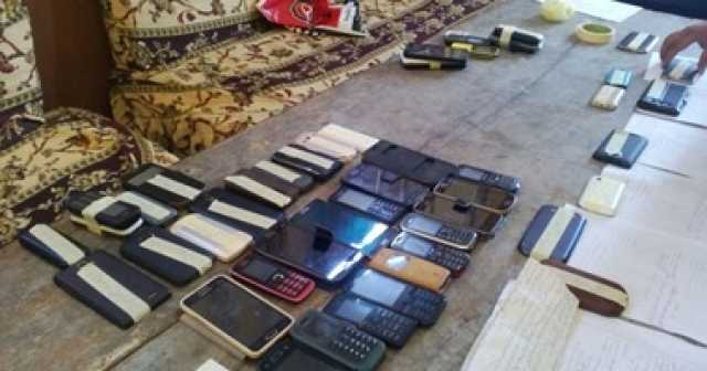 ضبط المتهمين بسرقة 3 موبايلات ومبلغ مالي من غرفة ملابس لاعبي بيراميدز بالعبور
