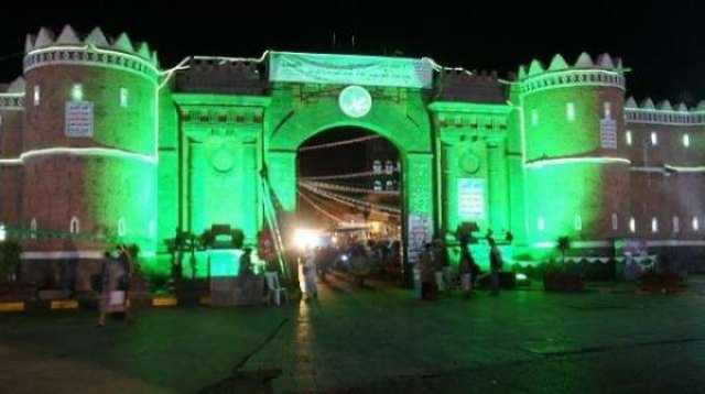 مليشيا الحوثي تفرض جبايات مضاعفة في مناطق سيطرتها وتُلزِم بتزيين جميع الشوارع