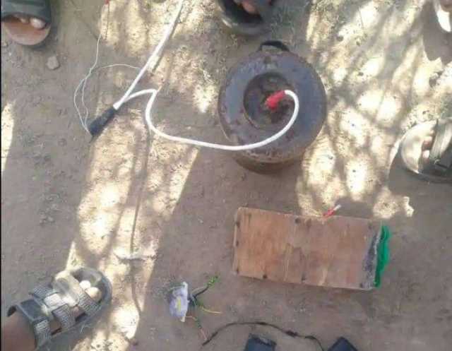 تفكيك 3 عبوات ناسفة بجانب الطريق العام شرقي أبين