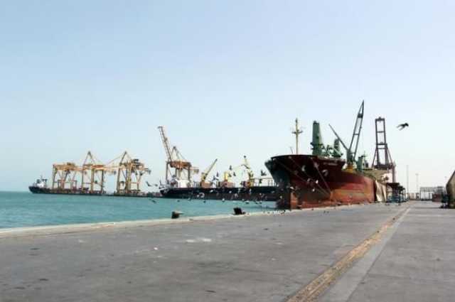 تقرير أممي: واردات الوقود والأغذية إلى ميناء الحديدة تفوق مينائي عدن والمكلا