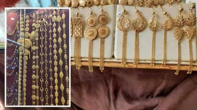 عصابة تسطو على محل لبيع الذهب وسط مدينة الحديدة