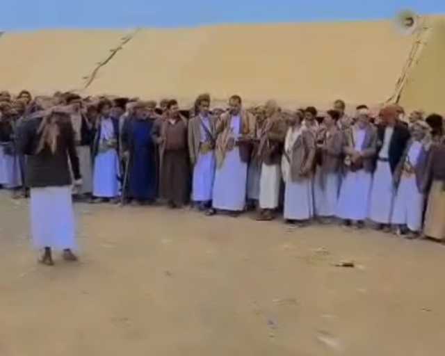 صنعاء.. قبائل أرحب تمهل الحوثيين ثلاثة أيام لضبط أحد مسلحيهم متهم بقتل أحد أبنائها