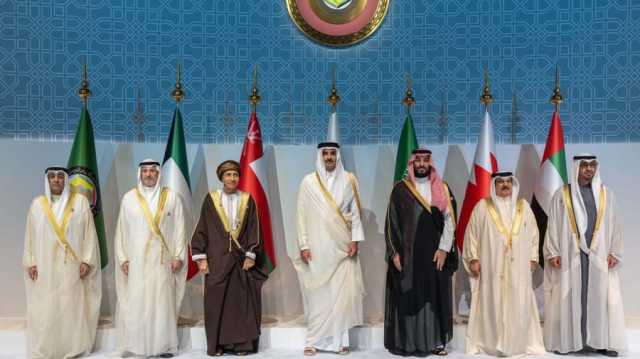 القمة الخليجية: ندعم حل الأزمة سياسيا وندعو الأطراف الليبية إلى الحوار