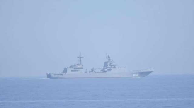 لوبوان الفرنسية: تحرك روسي شرق ليبيا بسفن تحمل معدات وأسلحة