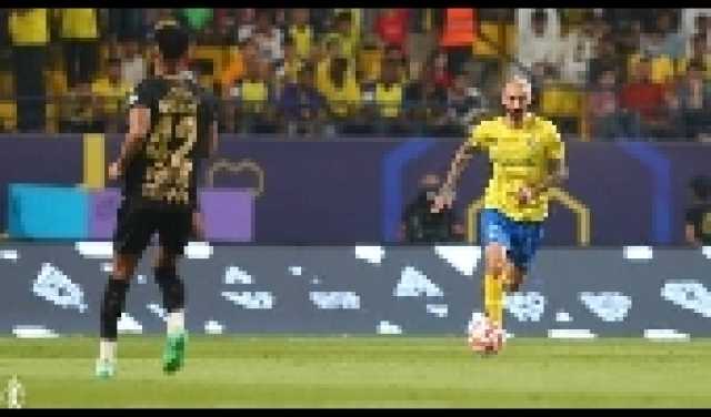 حارس المنتخب المغربي ياسين بونو إلى الهلال السعودي قادما من إشبيلية الإسباني