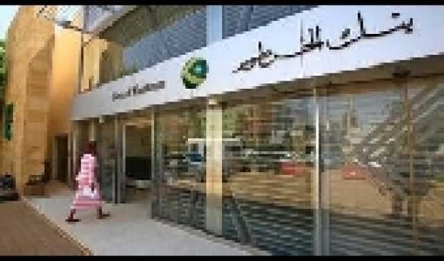 الريال يواصل انهياره بطريقة غير مسبوق ويتجاوز 1800 أمام الدولار