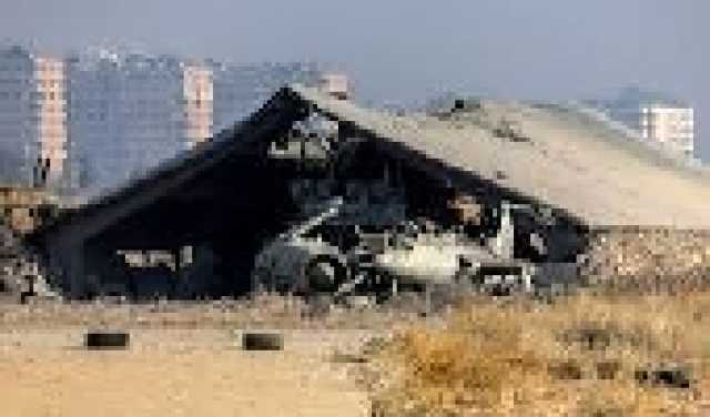 قصف إسرائيلي مكثّف وتوغل في درعا.. ماذا يجري في سوريا